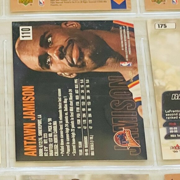 LOT OF 9 BASKETBALL Trading Cards. Mint Condition. Fleer Ultra Brand. - Picture 7 of 8